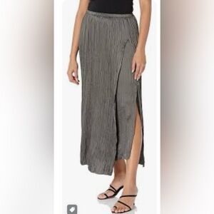 NWT! Vince pleated paneled A-line skirt